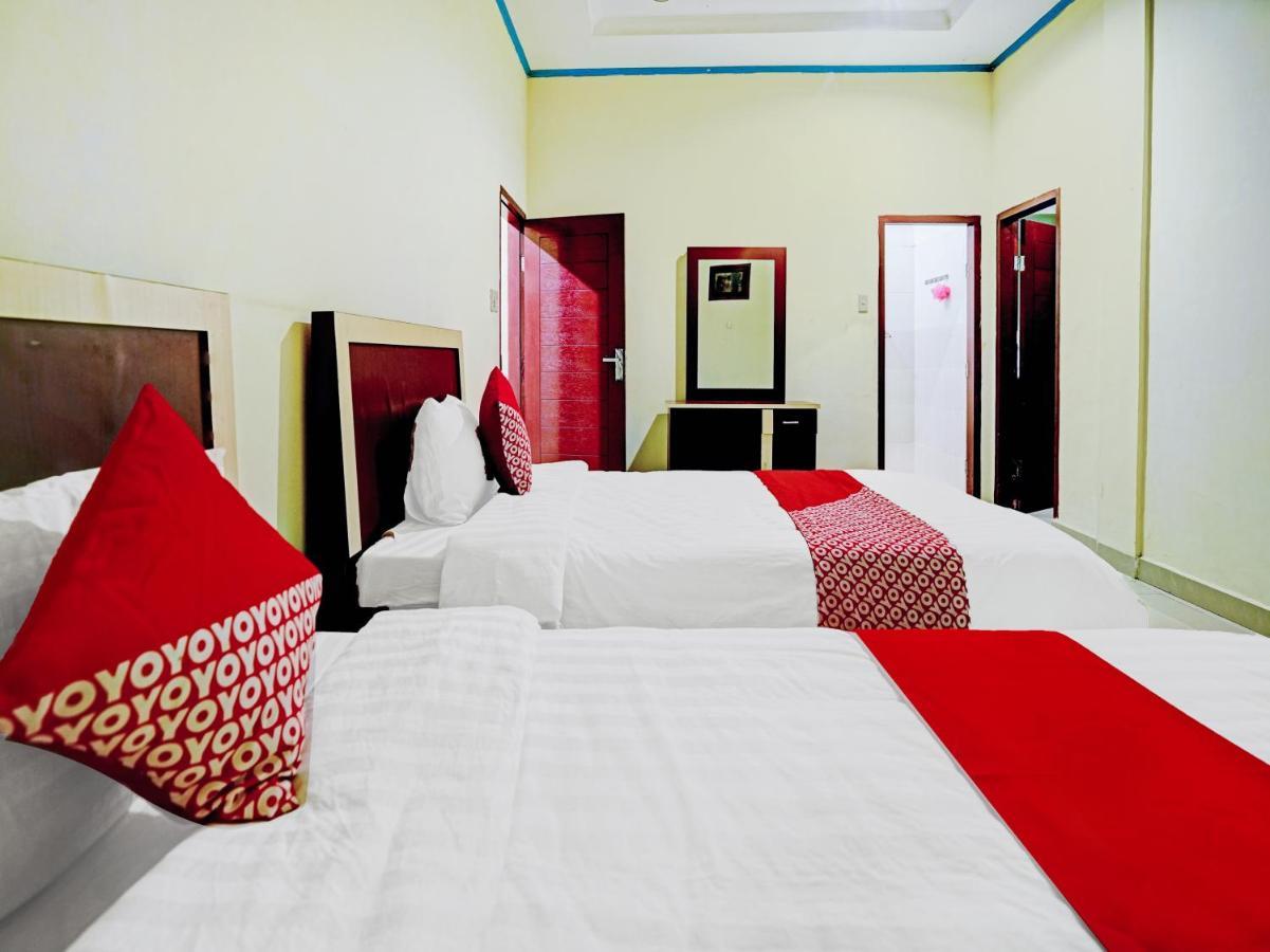 Oyo 90331 Hotel Toba Shanda Parapat Buitenkant foto