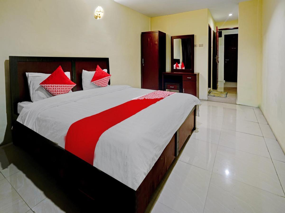 Oyo 90331 Hotel Toba Shanda Parapat Buitenkant foto
